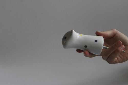 Porcelánový věšák — foto 3