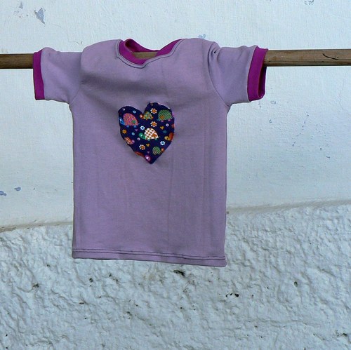 Dětské tričko, srdce vel. 98 SKLADEM — foto 2