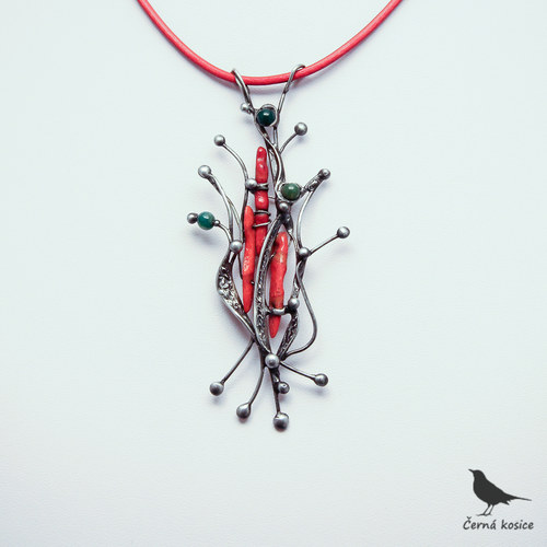 Mimozemšťan ( Korál) - náhrdelník — foto 2