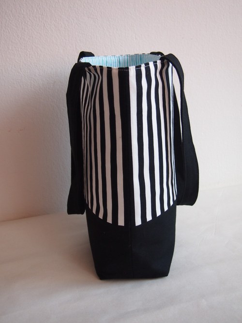 Black and white stripes — foto 3