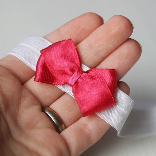 Čelenka pro newborn - červená mašlička — foto 2
