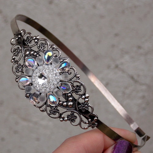 Slečna Svatinka - Swarovski...čelenka... — foto 4