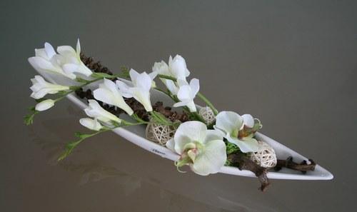 Lodička s fréziemi a orchidejemi — foto 6