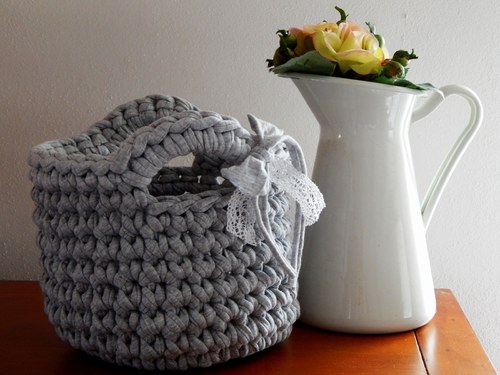 Háčkovaný košík II. (šedá) — foto 2