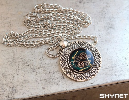 Barevný amulet — foto 3