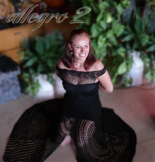 Společenské luxusní dlouhé šaty — foto 2