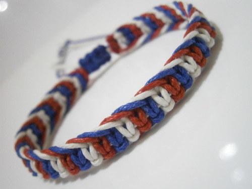 "Pro fanoušky" - unisex náramek (macramé) — foto 2