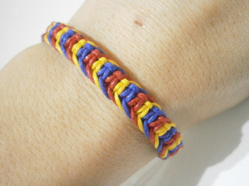 "Pro fanoušky" - unisex náramek (macramé) — foto 6