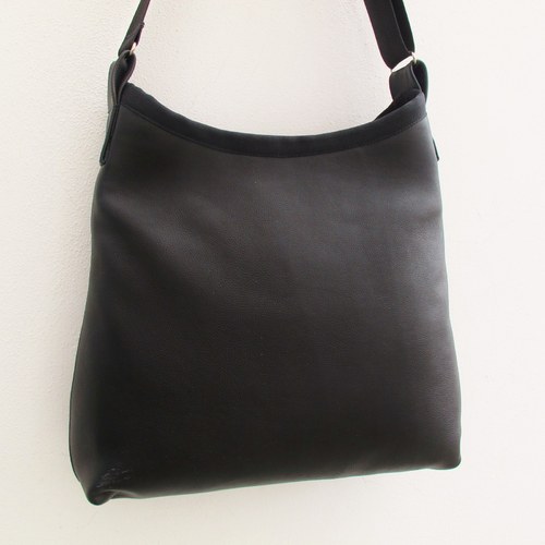 SIMPLY BLACK - pravá kůže - PARROT®3 — foto 4