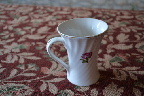Porcelánový hrnek — foto 3