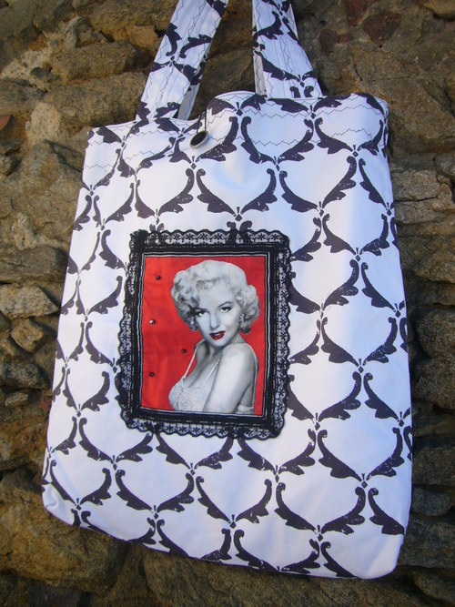 Marylin red - tapeťák — foto 2