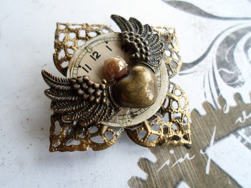 Steampunková vintage brož — foto 2