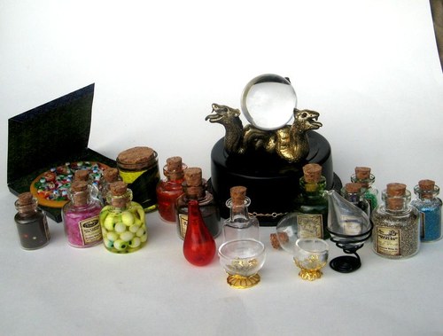 Vybavení čarodějnické laboratoře. — foto 3