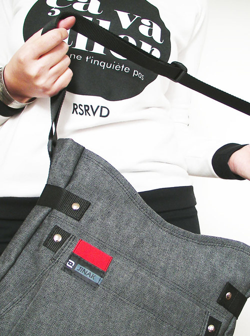 Grey JEANY in red — foto 3