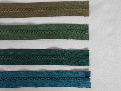 Zip dělitelný 60 cm — foto 2