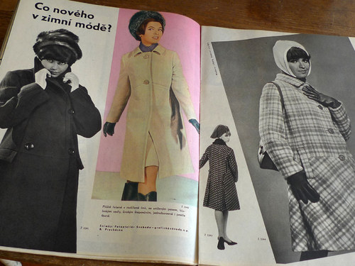 ŽENA a MÓDA ... módní časopis ... 10/1966 — foto 4