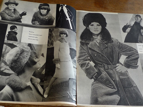 ŽENA a MÓDA ... módní časopis ... 10/1966 — foto 5