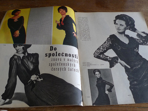 ŽENA a MÓDA ... módní časopis ... 11/1966 — foto 4