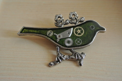 Steampunková brož - zelený ptáček — foto 2