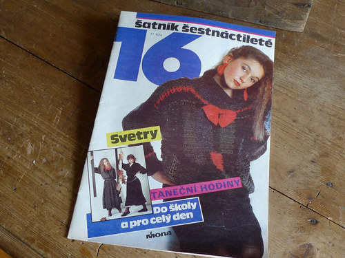 Šatník šestnáctileté ... MONA — foto 2