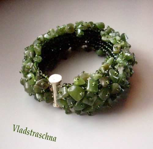 Střapáček jadeitový - náramek — foto 2