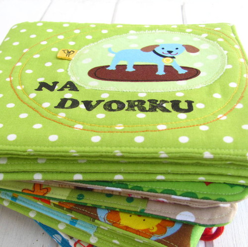 Šitá knížka - na dvorku — foto 2