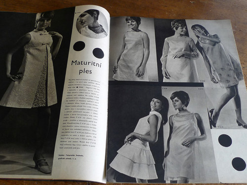 ŽENA a MÓDA ... módní časopis ... 11/1967 — foto 4