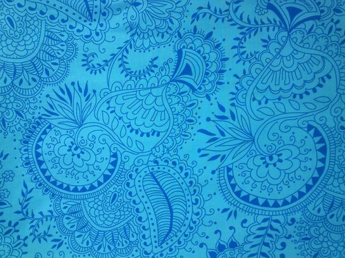 Modrý šátek s ornamenty — foto 5