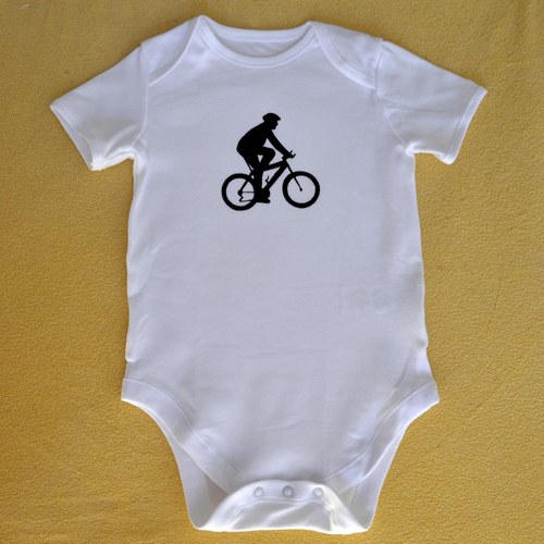 Dětské body s černým cyklistou — foto 2
