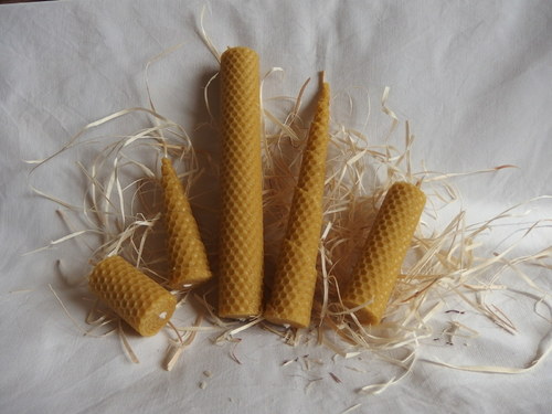Svíčka ze včelího vosku - Válec - 20 cm — foto 2