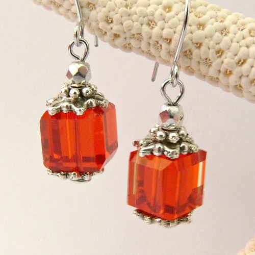 Náušnice Swarovski Kostky Červené — foto 4