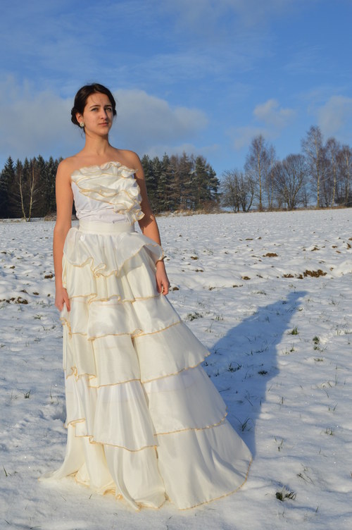 Hedvábné šaty — foto 3