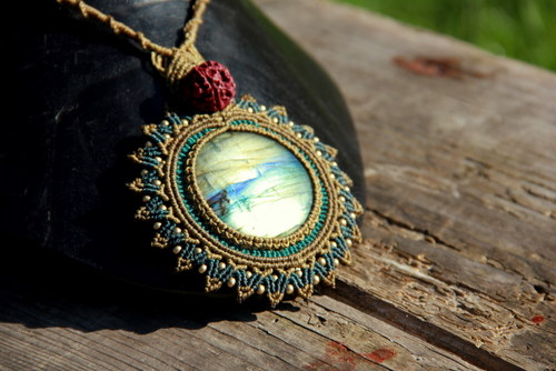 Mandala náhrdelník s duhovým labradoritem — foto 3