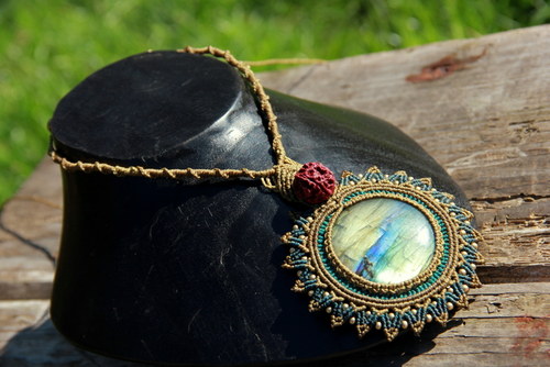 Mandala náhrdelník s duhovým labradoritem — foto 5