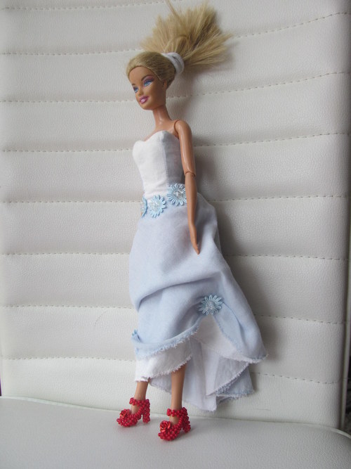 Červené botičky pro Barbie — foto 3