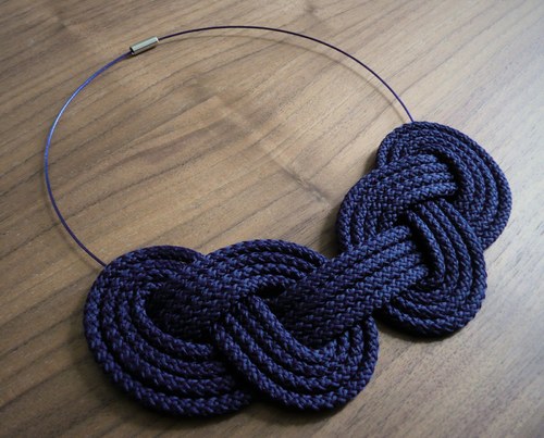 Náhrdelník Loop Dark Navy — foto 3