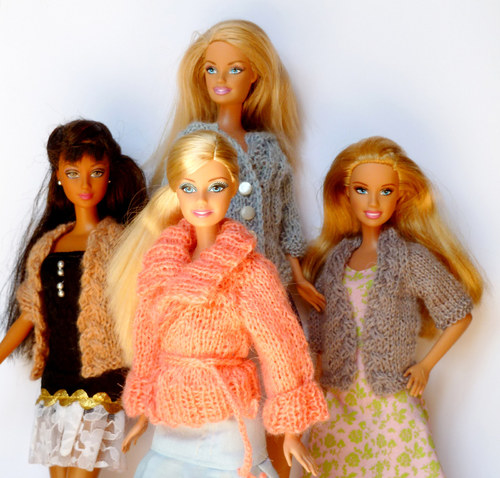 Zavinovací svetřík pro Barbie — foto 4