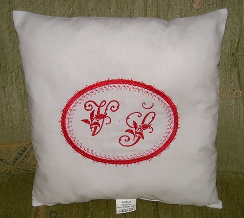 Polštářek s monogramem — foto 2