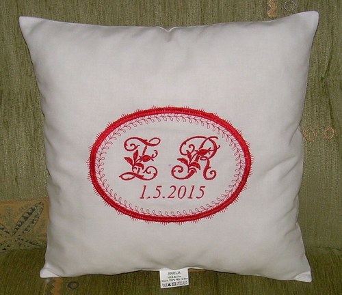 Polštářek s monogramem — foto 2