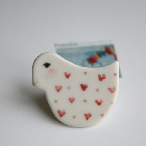Zamilovanééé ll (porcelánová brož) — foto 3