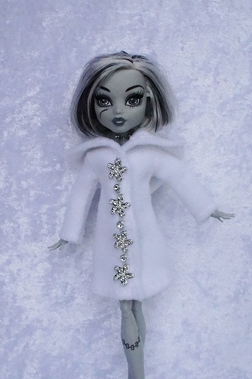 Sněhový kabátek pro Monster High — foto 2
