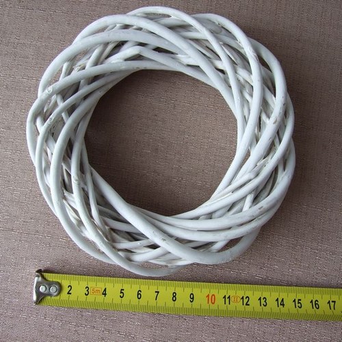 Proutěný věnec 15 cm — foto 2
