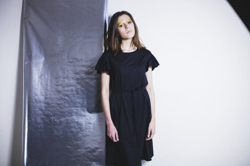 Šaty RUFFLE - černé — foto 2