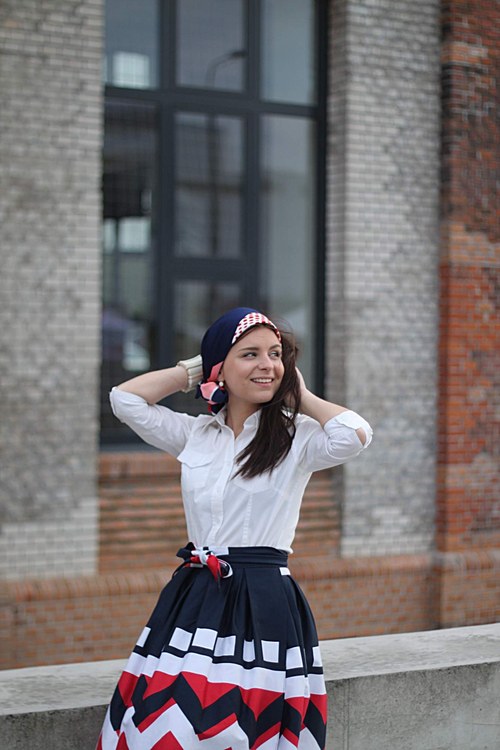 Zavinovací sukně IRIS, drobné sklady — foto 2