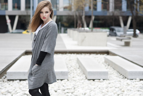 Tares - dámský oversize svetr — foto 2