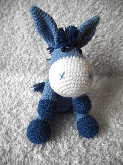 Háčkovaný oslík (24 cm) — foto 5