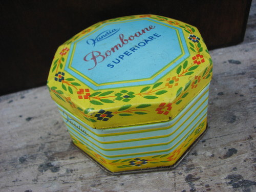 Bombon...plechovka kandia — foto 3