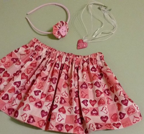 Sukýnka love s doplňky — foto 5