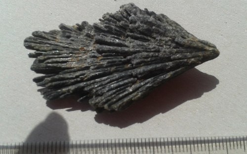 Kyanit černý L- 44 — foto 2