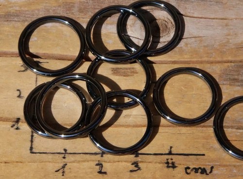 Prstýnek z hematitu B8552(17 mm) — foto 2